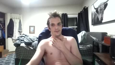 Snapshot of hotslimboy24 chatting on January 6, 2025, 5:30 am sexy mark online show from January 6, 2025, 5:30 am