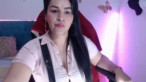 hotsweet 69 online show from April 28, 2026, 5:01 am