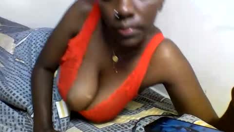 Snapshot of hott_amalia chatting on September 15, 2025, 12:32 am Amalia online show from September 15, 2025, 12:32 am