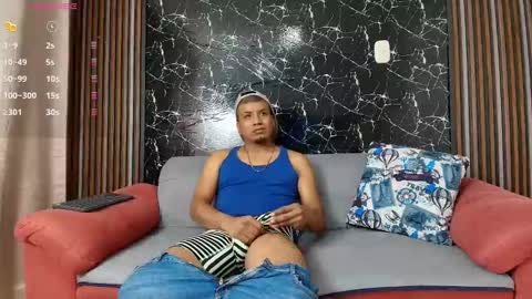 Snapshot of hott_asses chatting on February 3, 2025, 1:40 pm hott_asses online show from February 3, 2025, 1:40 pm