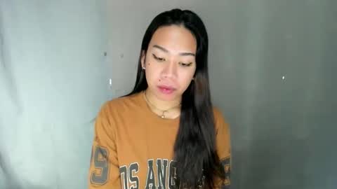 Snapshot of hott_cumforyou chatting on April 24, 2026, 11:18 pm jelaigrande online show from April 24, 2026, 11:18 pm