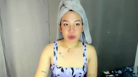 Snapshot of hott_cumforyou chatting on April 27, 2026, 12:25 pm jelaigrande online show from April 27, 2026, 12:25 pm