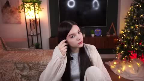 Snapshot of hott_no_cap chatting on December 16, 2025, 7:46 am Carol online show from December 16, 2025, 7:46 am