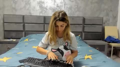 hottalicia2 online show from October 23, 2025, 9:24 pm