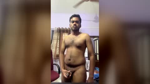 Snapshot of hottamilguy01 chatting on March 10, 2026, 9:03 am hottamilguy01 online show from March 10, 2026, 9:03 am