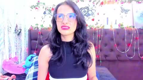 HottCandy21 online show from March 7, 2025, 8:33 pm