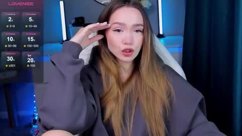 Snapshot of hottease_pvt chatting on October 4, 2025, 9:02 pm hello Im Eva online show from October 4, 2025, 9:02 pm