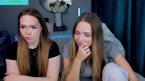 Snapshot of hottease_pvt chatting on December 16, 2025, 5:29 pm hello Im Eva online show from December 16, 2025, 5:29 pm