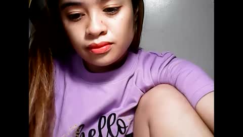 Snapshot of hottie_asianbabe chatting on December 17, 2024, 12:23 am Leen online show from December 17, 2024, 12:23 am