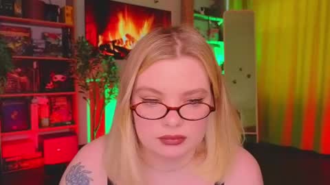 Snapshot of hottie_jane chatting on May 8, 2026, 2:55 pm Jane online show from May 8, 2026, 2:55 pm