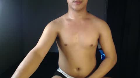 Snapshot of hottie_kyle69 chatting on April 24, 2026, 6:05 am hottie_kyle69 online show from April 24, 2026, 6:05 am