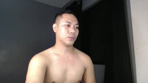 Snapshot of hottie_kyle69 chatting on May 9, 2026, 12:21 pm hottie_kyle69 online show from May 9, 2026, 12:21 pm