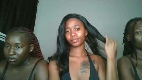 Snapshot of hottie_mistie chatting on April 16, 2026, 9:15 pm hottie_mistie online show from April 16, 2026, 9:15 pm