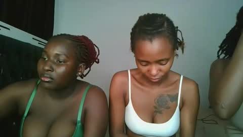 Snapshot of hottie_mistie chatting on April 19, 2026, 9:06 pm hottie_mistie online show from April 19, 2026, 9:06 pm