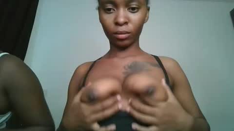 Snapshot of hottie_mistie chatting on April 21, 2026, 2:56 pm hottie_mistie online show from April 21, 2026, 2:56 pm