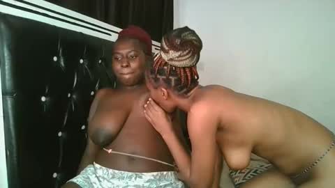 Snapshot of hottie_mistie chatting on April 22, 2026, 3:02 pm hottie_mistie online show from April 22, 2026, 3:02 pm