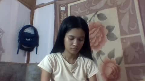 hottie_ptite online show from January 8, 2026, 2:14 am