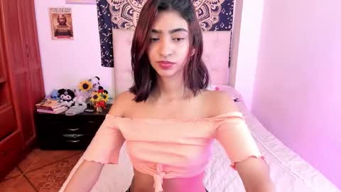 Snapshot of hottie_veronica chatting on November 16, 2025, 11:54 pm Veronica independent model online show from November 16, 2025, 11:54 pm