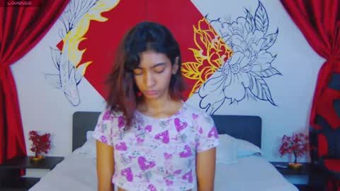 Snapshot of hottie_veronica chatting on May 3, 2026, 5:30 pm Veronica independent model online show from May 3, 2026, 5:30 pm