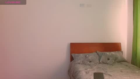 Snapshot of hottieboycrazy chatting on October 16, 2025, 5:47 pm stiven online show from October 16, 2025, 5:47 pm