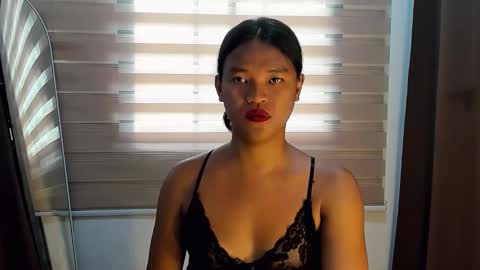 Snapshot of hottieelijah760282 chatting on December 16, 2025, 1:32 am Maxine online show from December 16, 2025, 1:32 am