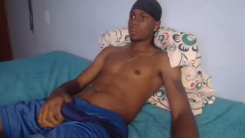 independent Model online show from August 4, 2026, 1:20 am