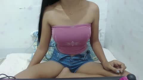 jen online show from January 18, 2025, 11:43 am