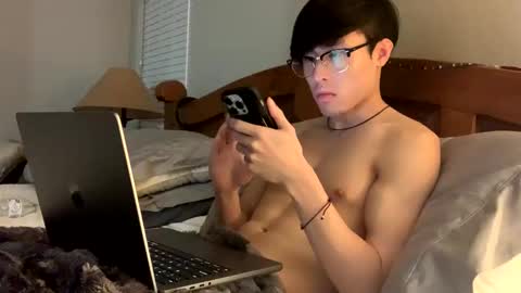 hottiewithabody101 online show from February 18, 2026, 3:52 pm