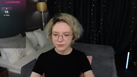 Kori online show from July 18, 2026, 5:44 am