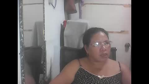 hottycrissy4u online show from January 19, 2026, 2:32 pm