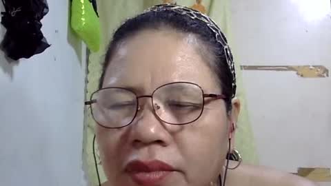 Snapshot of hottycrissy4u chatting on June 17, 2026, 7:04 pm hottycrissy4u online show from June 17, 2026, 7:04 pm