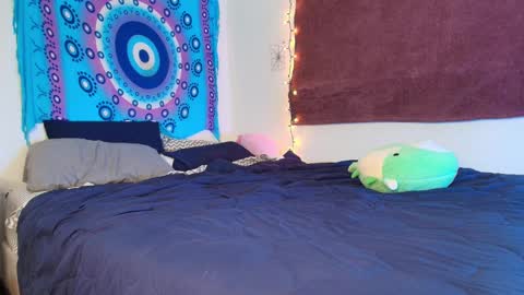 Lili Vixen online show from December 20, 2024, 3:25 am