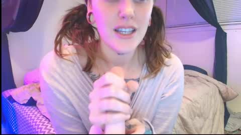 Lili Vixen online show from December 4, 2025, 5:17 am