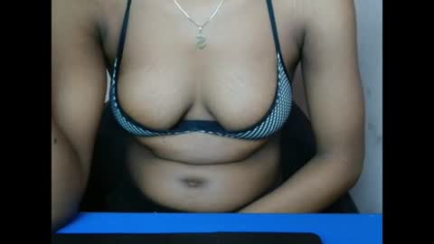 Snapshot of hotxxebony chatting on April 2, 2026, 11:46 pm hotxxebony online show from April 2, 2026, 11:46 pm