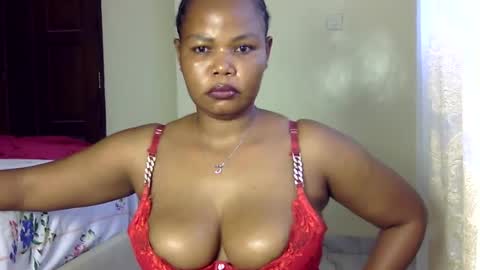 hotysquiter433224 online show from November 18, 2025, 9:25 am