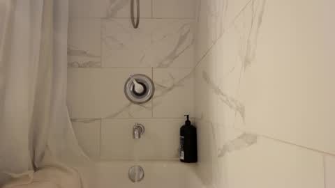 Snapshot of houdicky2 chatting on September 27, 2025, 9:47 am houdicky2 online show from September 27, 2025, 9:47 am