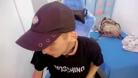 Snapshot of houston_bby_ chatting on February 27, 2026, 10:43 pm HOUSTON online show from February 27, 2026, 10:43 pm