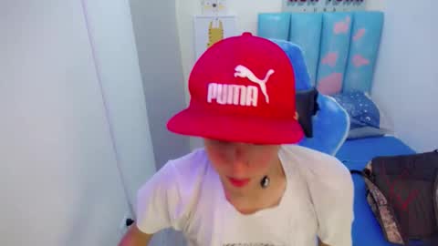 Snapshot of houston_bby_ chatting on March 1, 2026, 8:11 pm HOUSTON online show from March 1, 2026, 8:11 pm