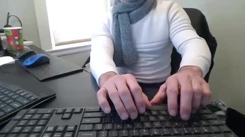 Snapshot of hoverday chatting on December 17, 2025, 2:56 pm hoverday online show from December 17, 2025, 2:56 pm