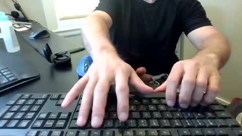 hoverday online show from July 5, 2026, 2:46 pm