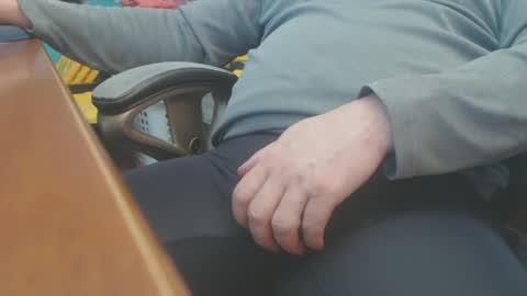 Snapshot of howardtheduc chatting on February 16, 2025, 3:38 pm Howard817 online show from February 16, 2025, 3:38 pm