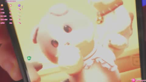 Mia online show from October 24, 2025, 5:09 pm