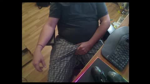 hrnyinutah online show from November 17, 2025, 3:18 pm