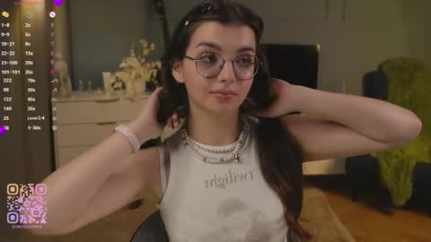 Diane online show from November 5, 2025, 7:47 pm