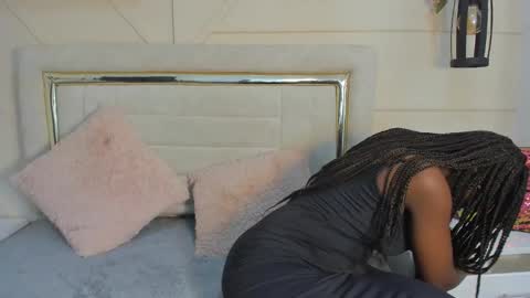 Snapshot of huddah_cam chatting on January 14, 2025, 2:32 pm huddah online show from January 14, 2025, 2:32 pm