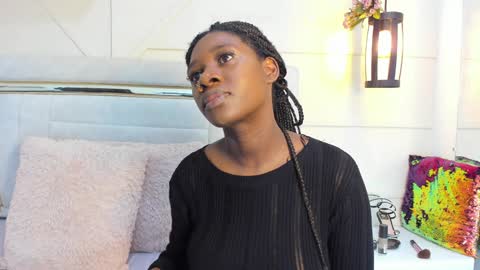 Snapshot of huddah_cam chatting on February 6, 2025, 11:43 am huddah online show from February 6, 2025, 11:43 am