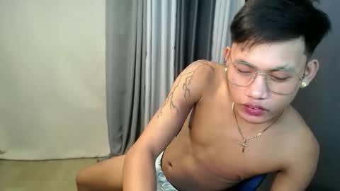 Snapshot of hugecockjames09 chatting on September 15, 2025, 5:51 am hugecockjames09 online show from September 15, 2025, 5:51 am