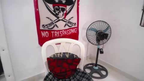 Snapshot of hugedaneska chatting on December 22, 2024, 7:10 pm Danezka online show from December 22, 2024, 7:10 pm