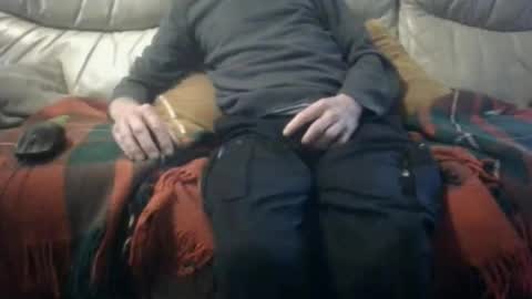 Snapshot of hugenob4u chatting on September 17, 2025, 5:03 pm hugenob4u online show from September 17, 2025, 5:03 pm