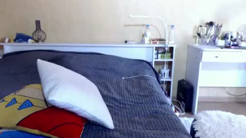 Snapshot of hugetittiesgerda chatting on July 7, 2026, 1:04 pm Gerda online show from July 7, 2026, 1:04 pm